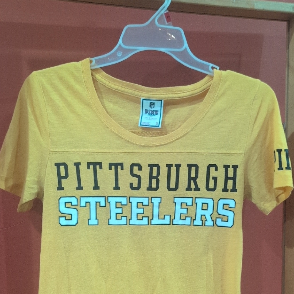 Pink NFL Tshirt Steelers